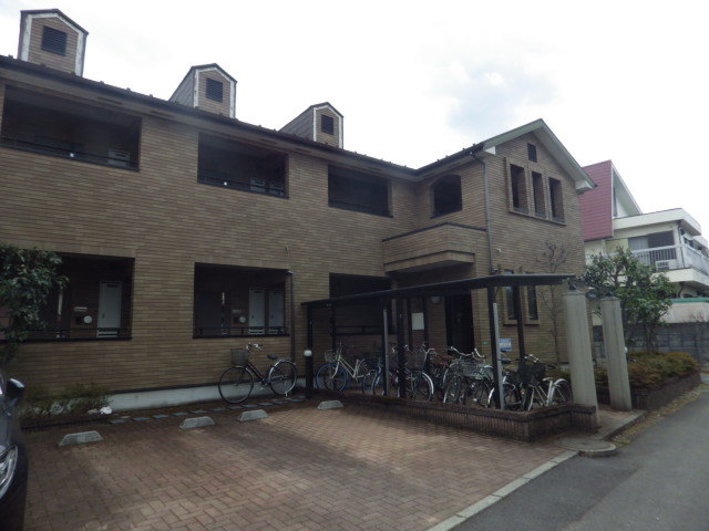 フォレストコート 駐車場