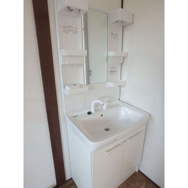 長後ハイツ16号室 内観