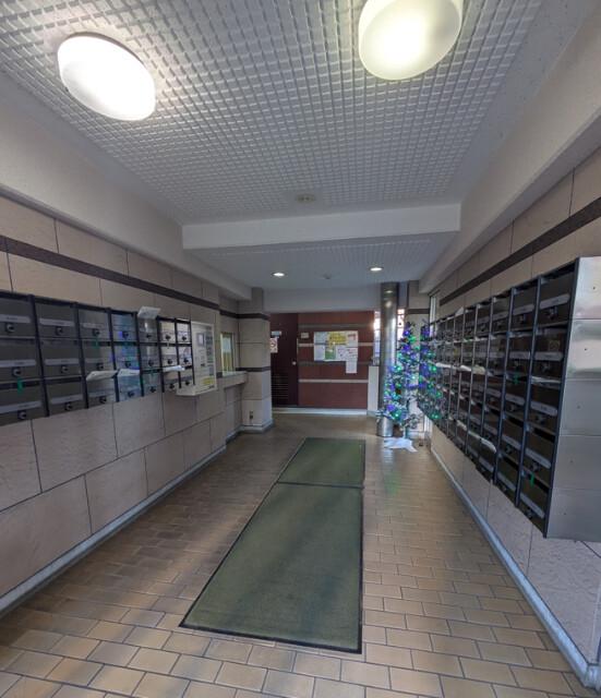 東村山ペガサスビルB館4階 エントランス