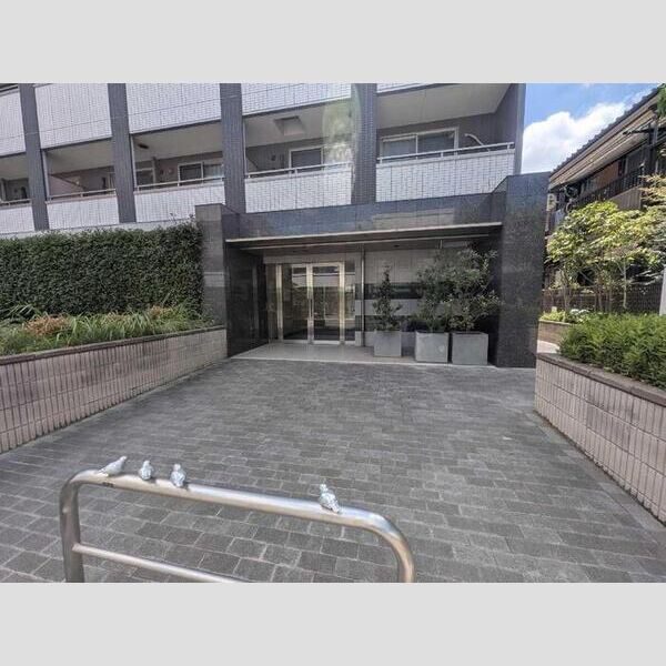 グリーンアベニューⅤ エントランス