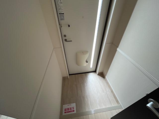 Ｎｏｕｖｅｌｌｅ　Ｖａｇｕｅ（ヌーベル・バーグ） 玄関