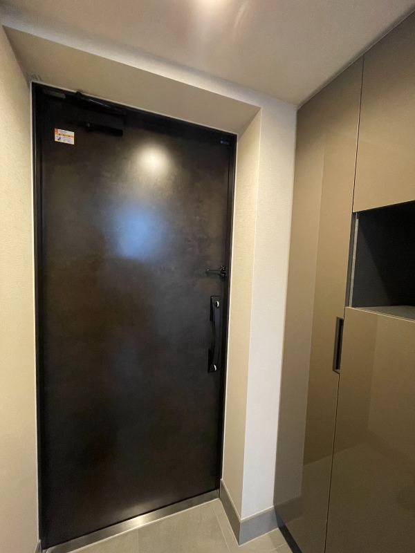 プラウド八幡山 玄関