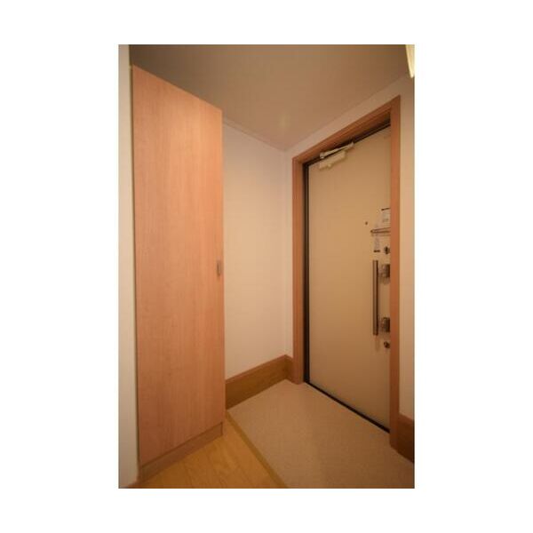 Verde　Wakamiya105号室 玄関