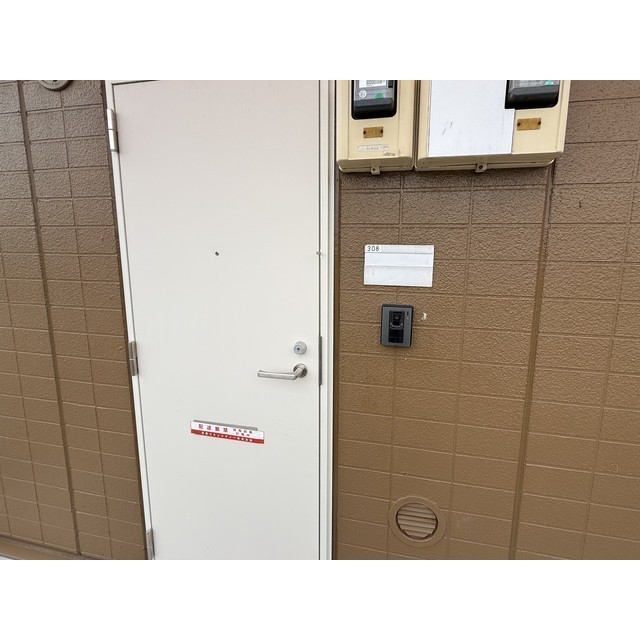 シティコスモ小仲台 玄関