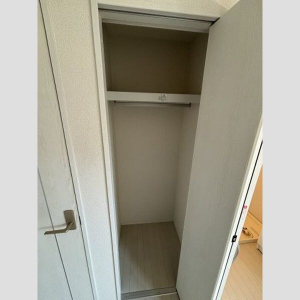 ソレイユ日進201号室 収納