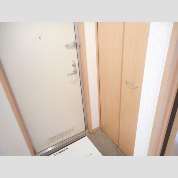 レグルス　Ⅰ101号室 101号玄関