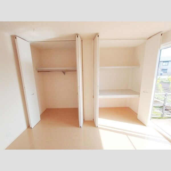 ベルデュール105号室 収納