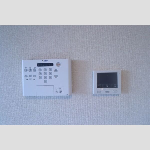 Prendre Simons(プランドール シモンズ) TVモニタホンとホームセキュリティ