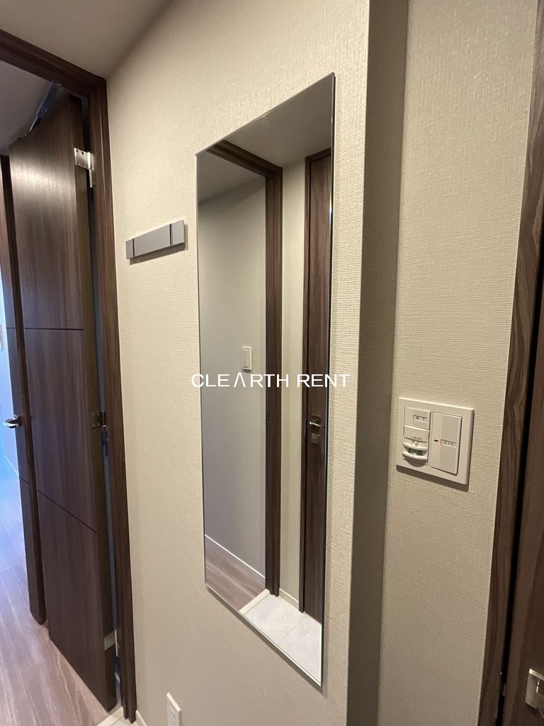 コンシェリア渋谷笹塚 ＜ＰＲＥＭＩＵＭ ＶＩＥＷ＞ お出かけの際に嬉しい姿見ミラー