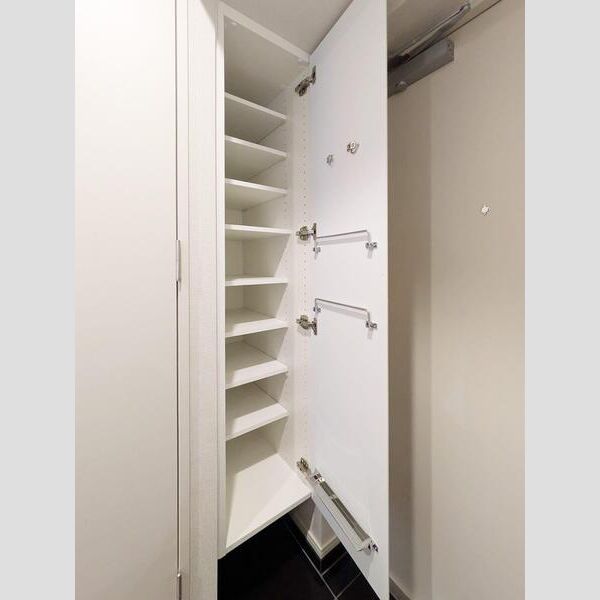 Alivis東京尾久201号室 リビング