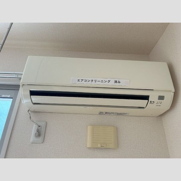 シャルマンコート105号室 エアコン