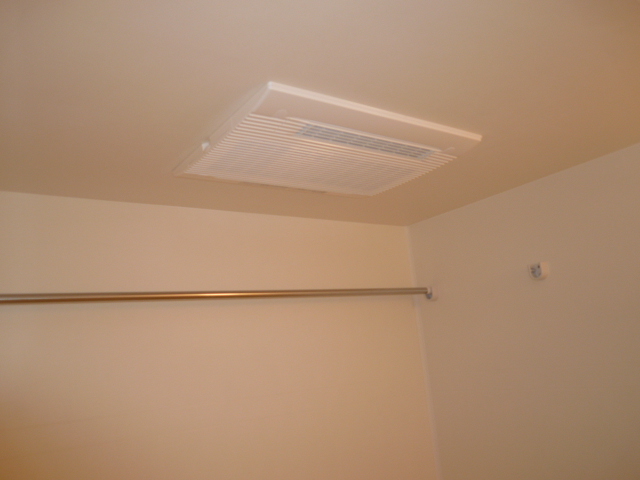 ソフィア106号室 浴室換気乾燥機