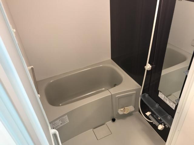 クレストⅤ106号室 バス