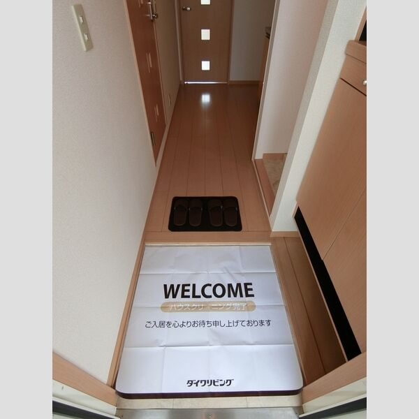 ドエルウエスト 玄関