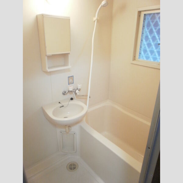 ガーデンハイツ103号室 浴室