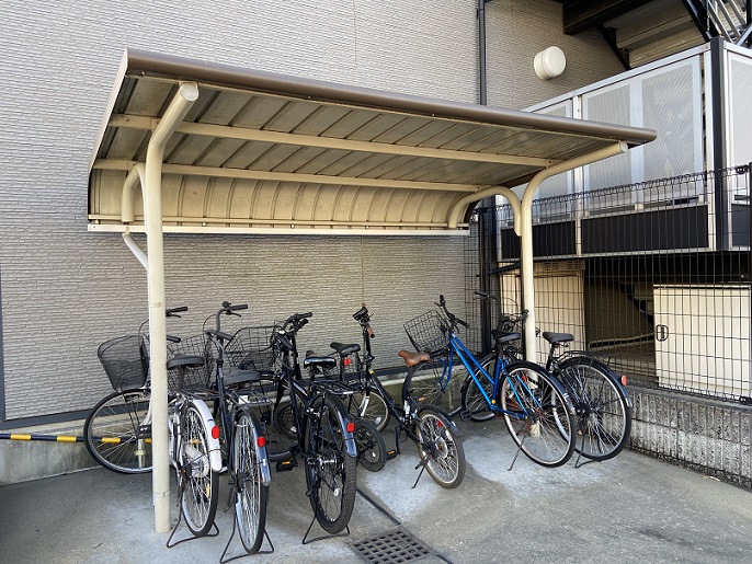 レオパレス金華苑104号室 駐輪場
