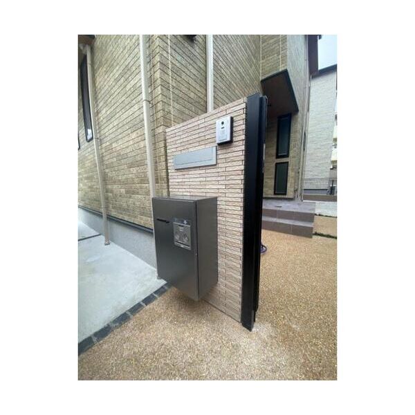 練馬区南田中3丁目戸建B棟 エントランス