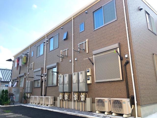 メゾン　リュクス 外観写真（昼）