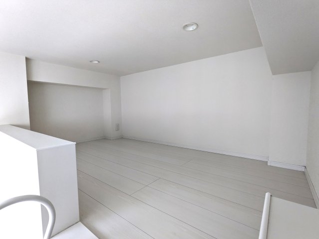 ルベルソー駒沢0105号室 内観