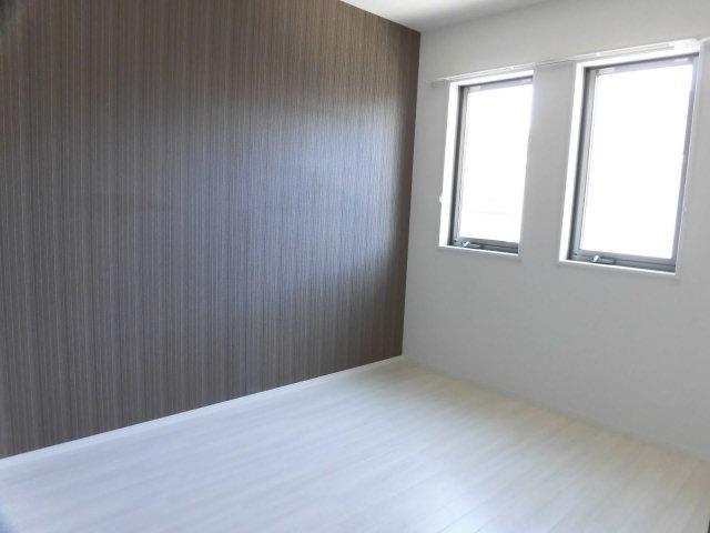 サンライズ　ガーデン 洋室