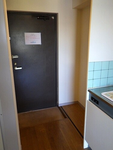 メゾン・ド経堂 玄関　※2023年10月撮影