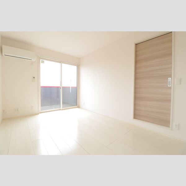 アンリシール・レイク リビング