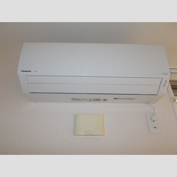 スカイヒル横濱六ッ川　B棟302号室 エアコン