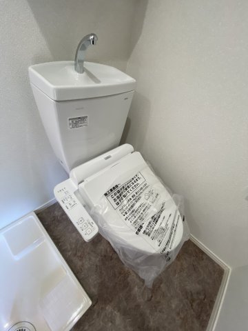 ベイルーム新杉田103号室 トイレ