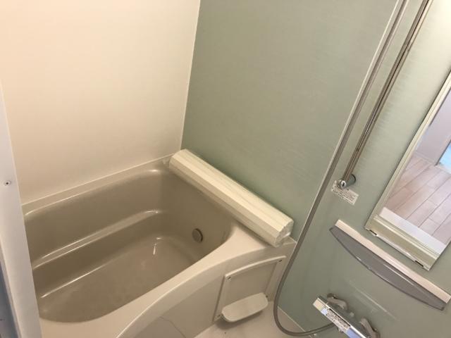 ベル　クレスト バス