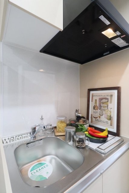 エクセル鶴見 2口IHコンロ※家具･小物はイメージです