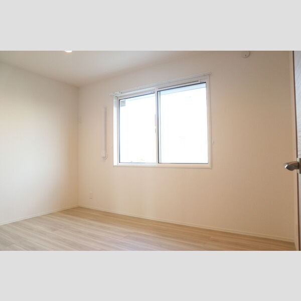 グランディールKAWAGUCHI301号室 洋室