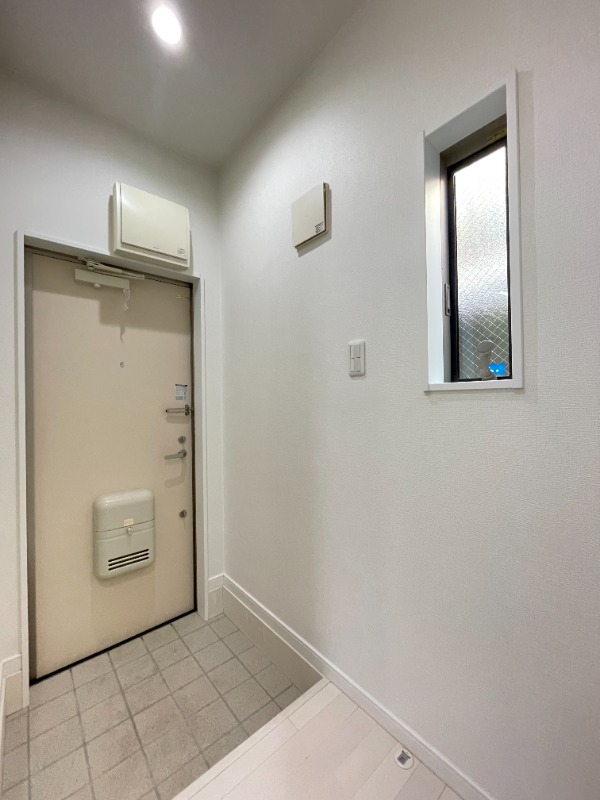 Ｍｅｉｎｅ　Ｂｕｒｇ2階 同建物別部屋の参考画像