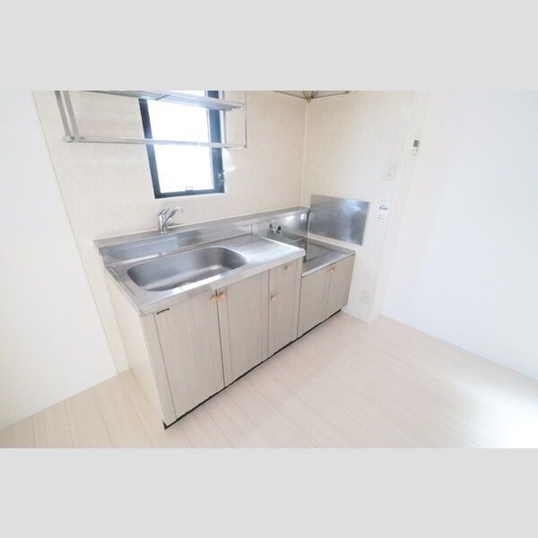 クレセントハイム システムキッチン