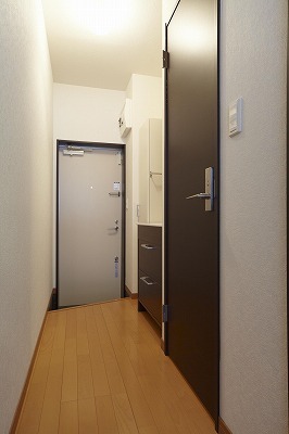 リブリ・自由が丘 玄関