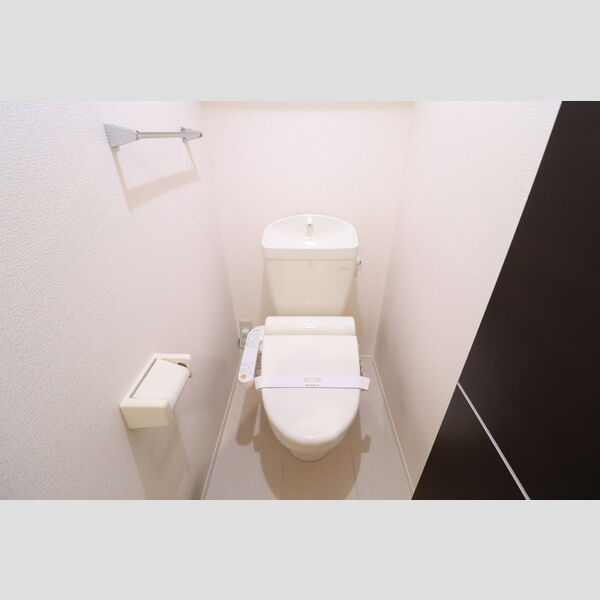 ウィスタリア イースト　A 温水洗浄暖房便座