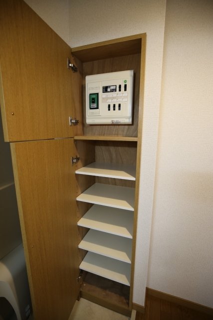 スカイコートお茶の水女子大前第２ 靴入