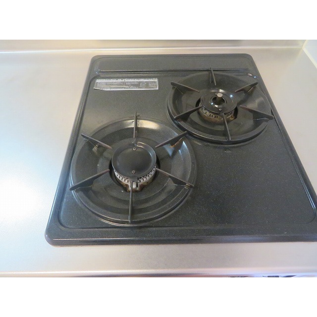 リリエンベルグ弐番館0703号室 キッチン２口ガスコンロ