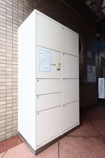 ネクサス巣鴨1階 宅配ボックス