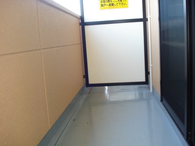 アヴニール203号室 ベランダ