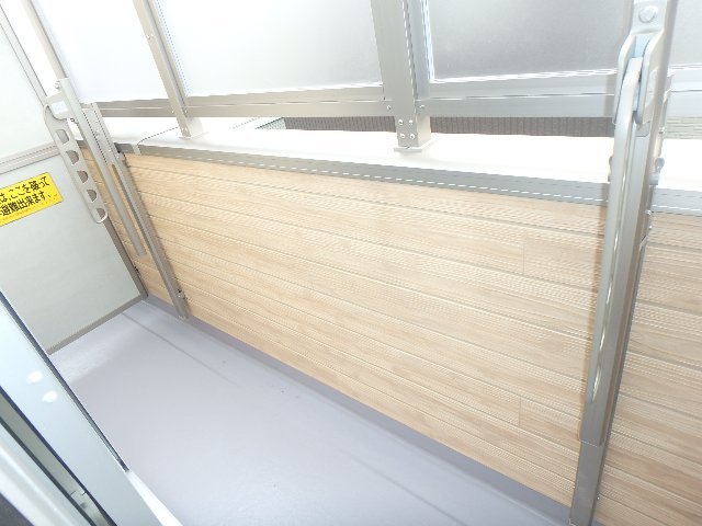 Ｅａｓｔ　Ｏｎｅ0206号室 バルコニー