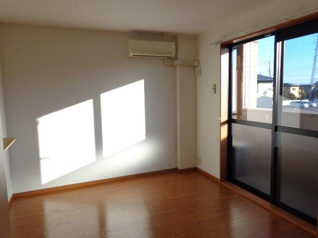 プラザ・シフォレⅠ00105号室 室内