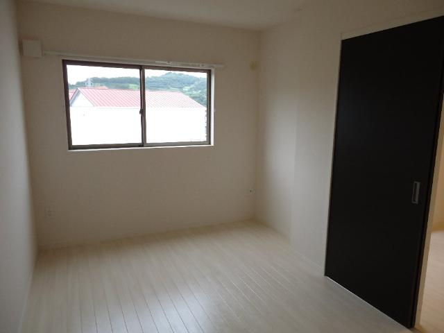 エルフォーラ 洋室