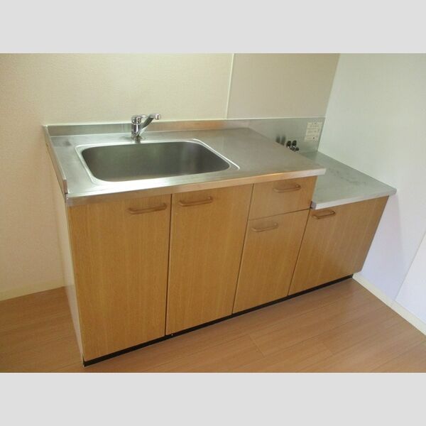 グリーンヒルズ　B棟201号室 キッチン