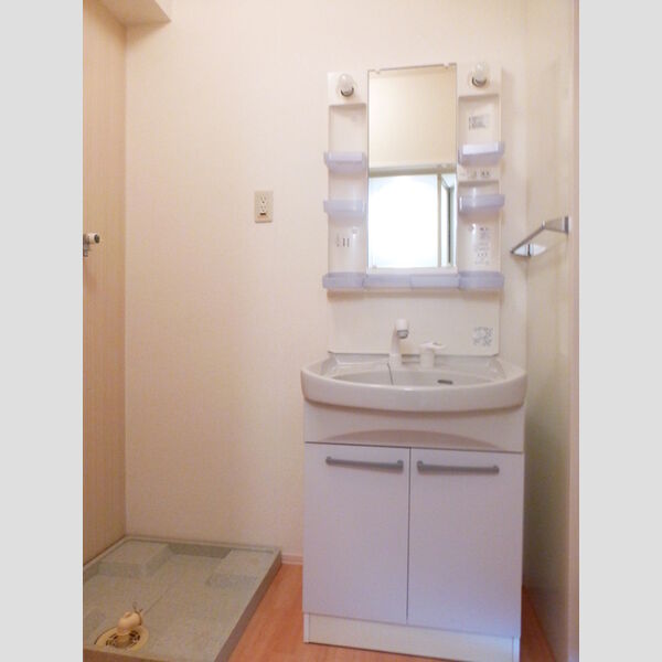 グリシーヌ　A106号室 同建物別部屋の参考画像