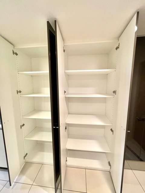 レジディアタワー上池袋（タワー棟）4階 収納