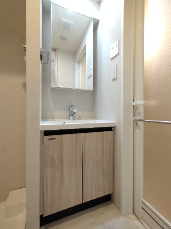 クレイシアIDZ中野鷺宮4階 洗面