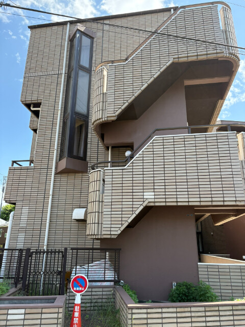 ユーコート鶴ヶ峰(E-195)3階 外観