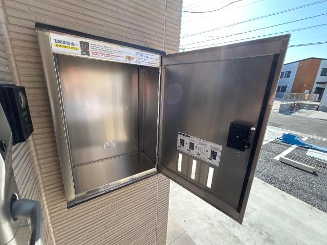 エスペランサ206号室 宅配BOX