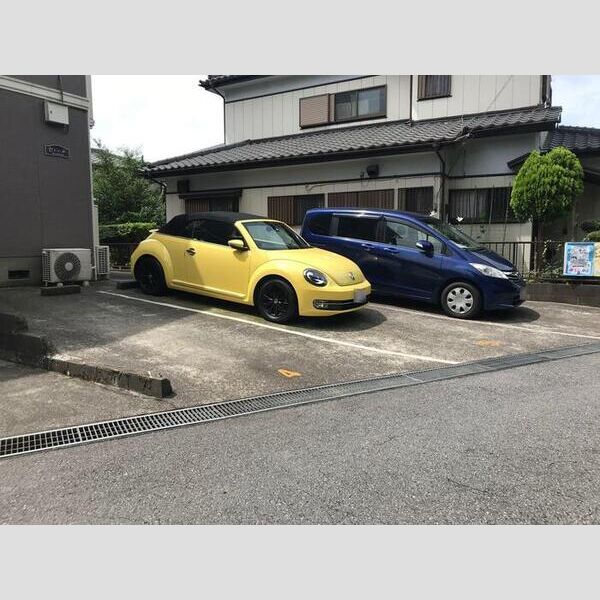 サニーコート国分寺台 駐車場