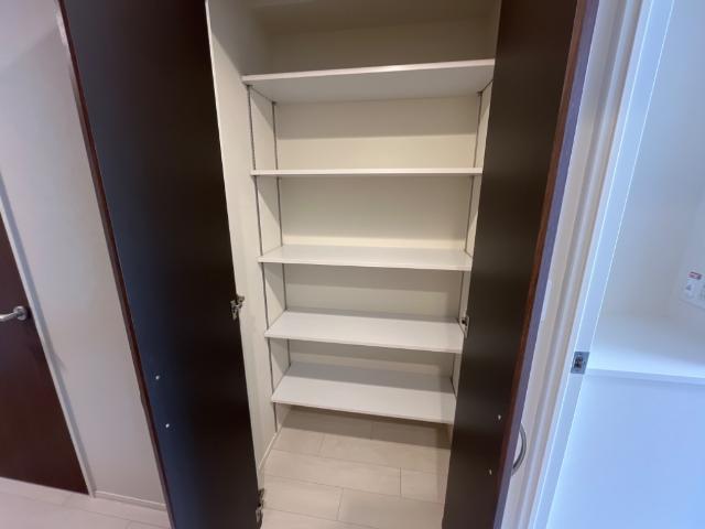 エムズスタイル 廊下収納